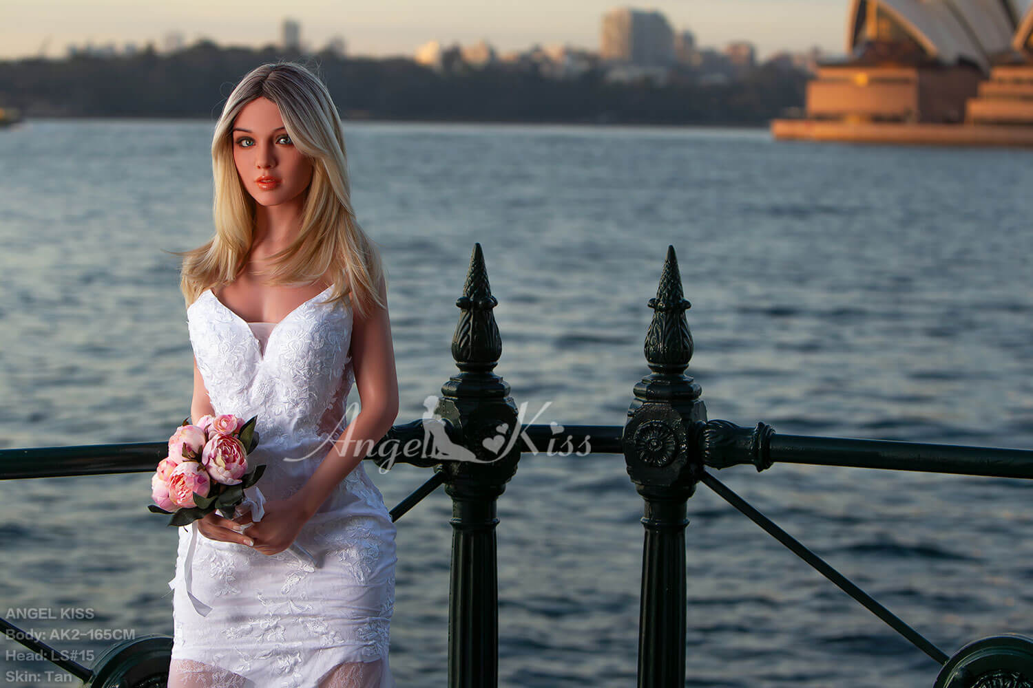 5'4" (165cm)  D-Cup Silicone - Delois (AngelKiss Doll)